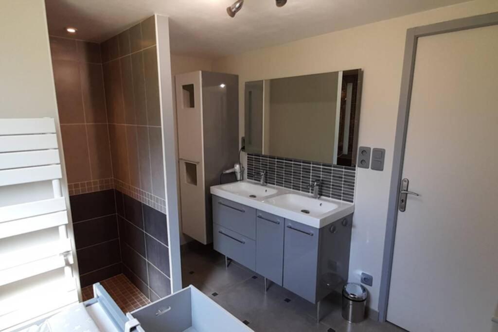 Maison En Colombage Renovee La Fontenelle  Luaran gambar